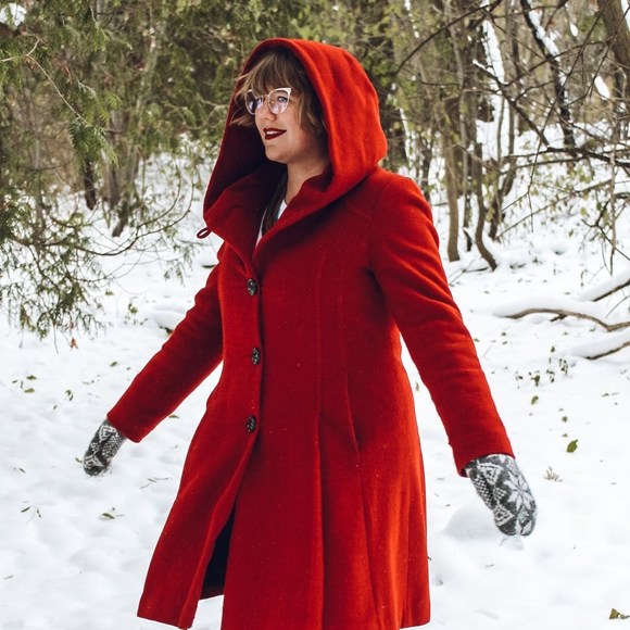 Meet your Posher, Kesia - Picture 1 of 2